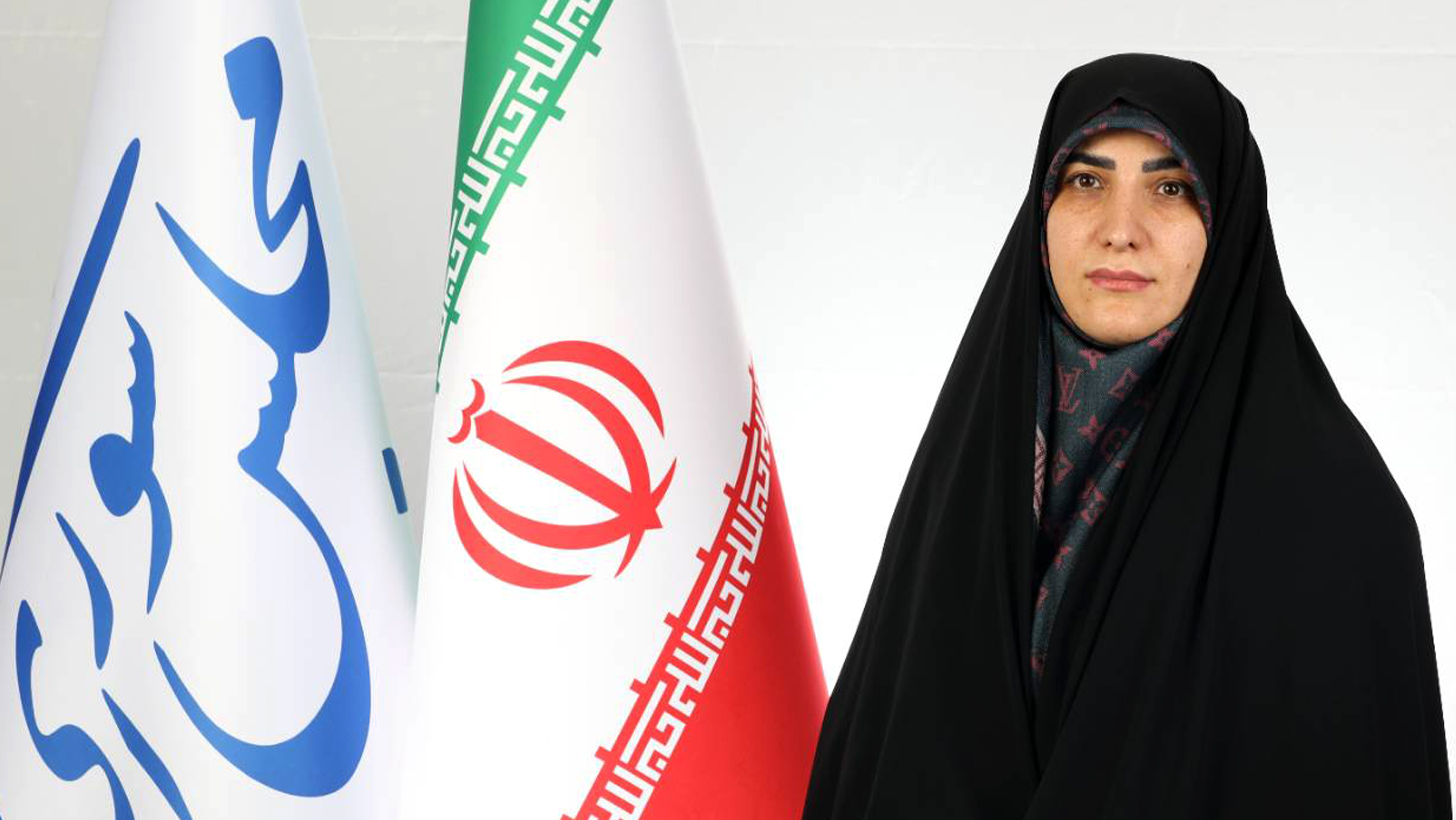 گزارش کمیسیون ویژه حمایت از تولید درباره صدور مجوزهای کسب و کار/تعلل برخی دستگاه ها در ارسال شرایط صدور مجوز به درگاه ملی/متقاضیان برای تحویل مدارک صدور ۲۲۵ مجوز مهم هنوز حضوری اقدام می کنند